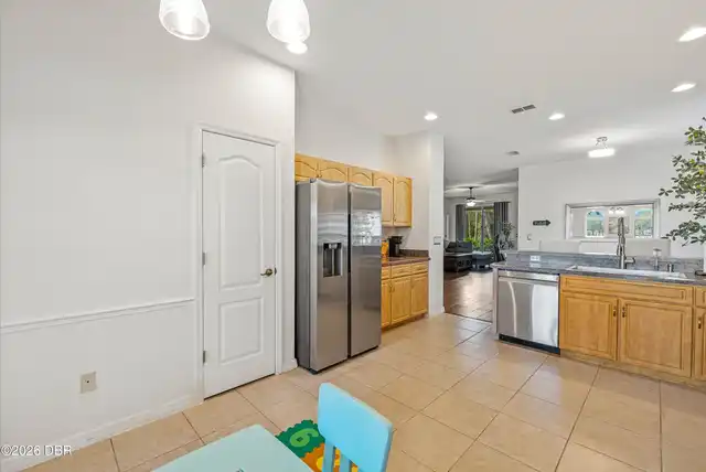 Listing Photo 7