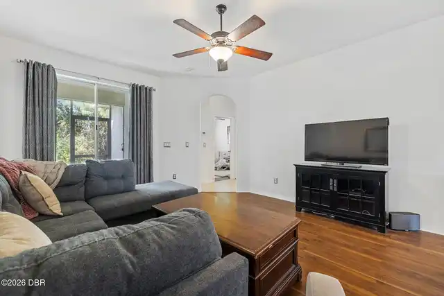 Listing Photo 15
