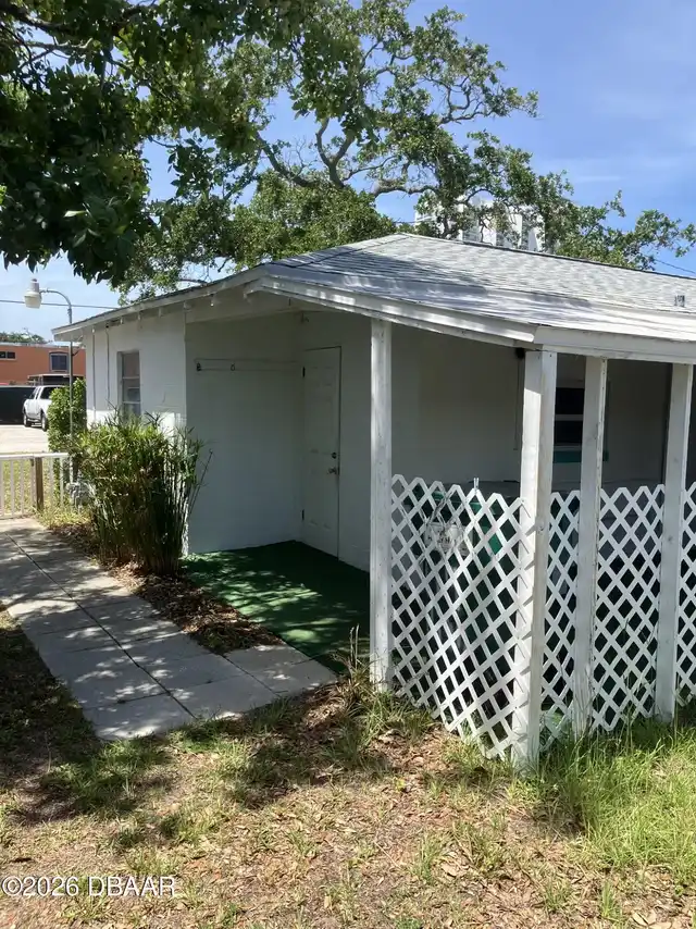Listing Photo 11