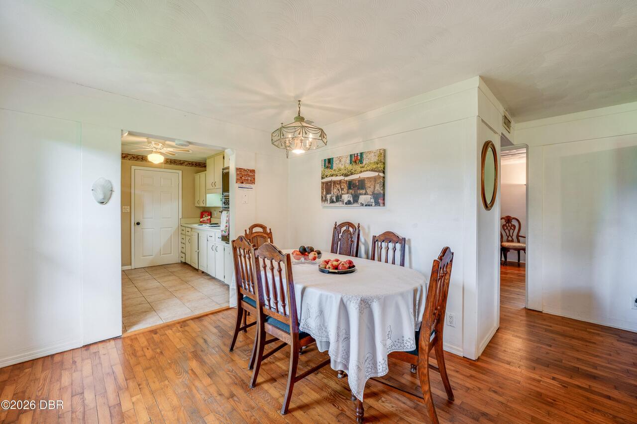 Listing Photo 10