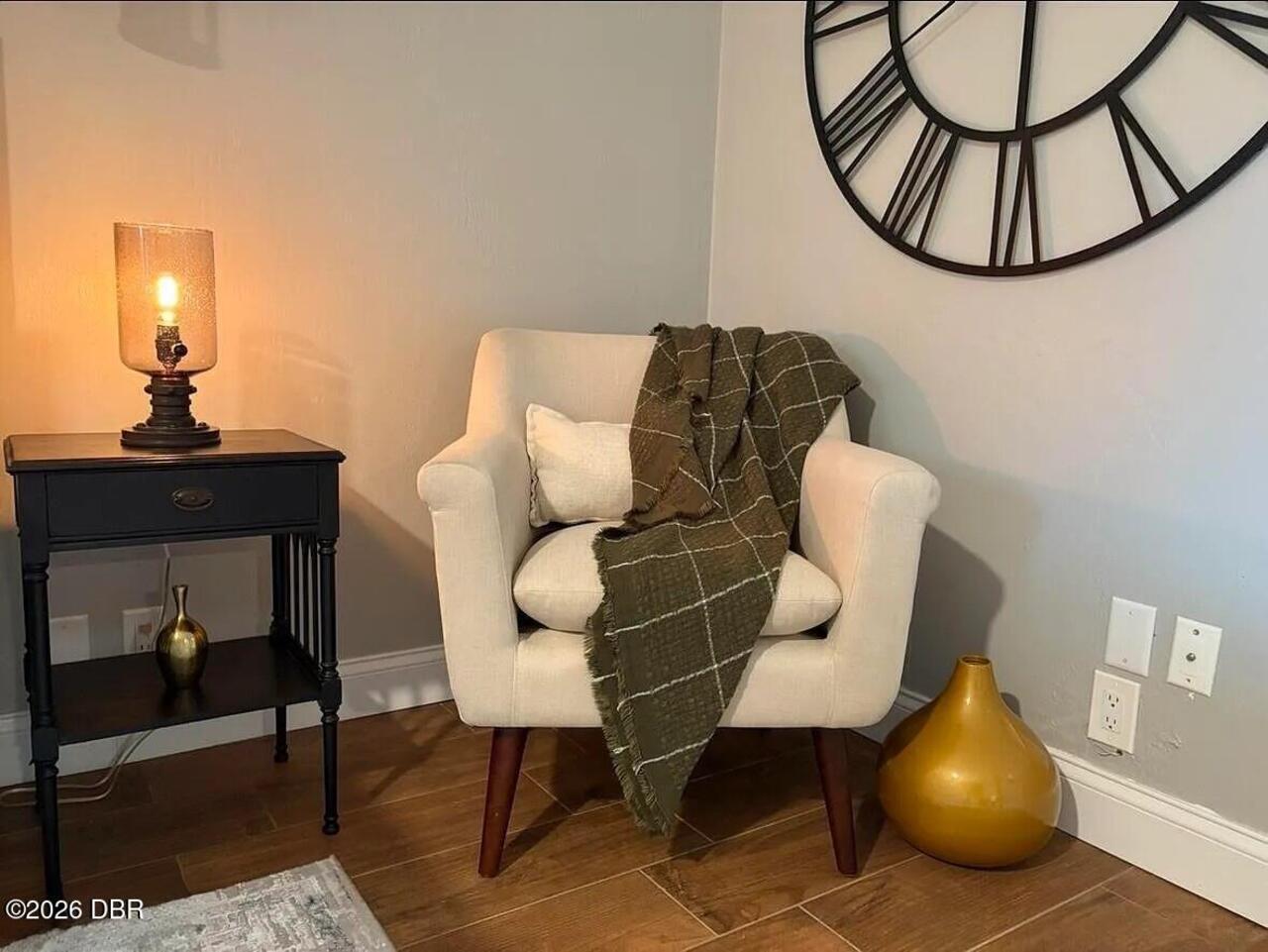 Listing Photo 17