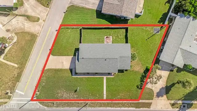Listing Photo 11