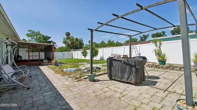 Listing Photo 6
