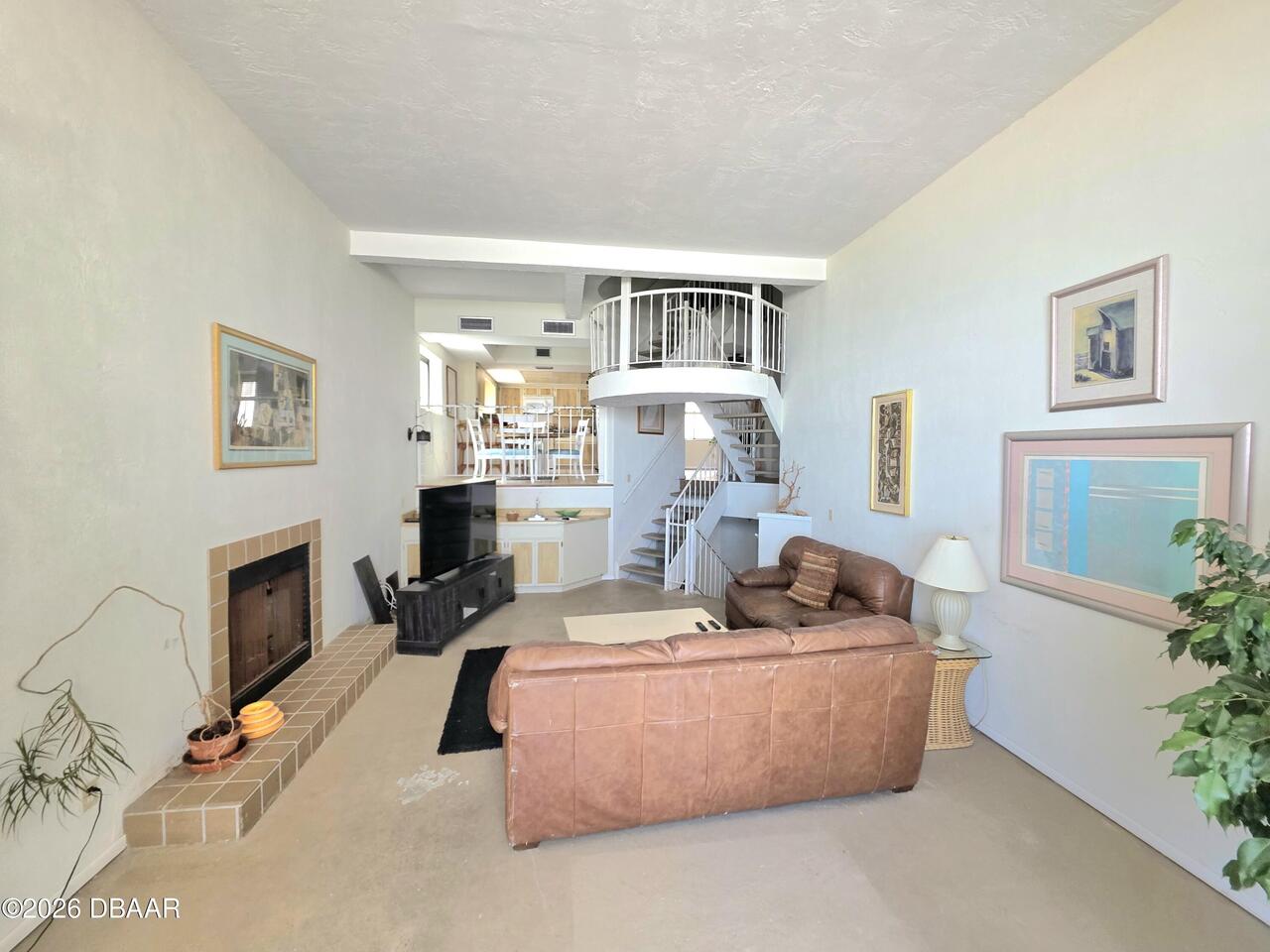 Listing Photo 7