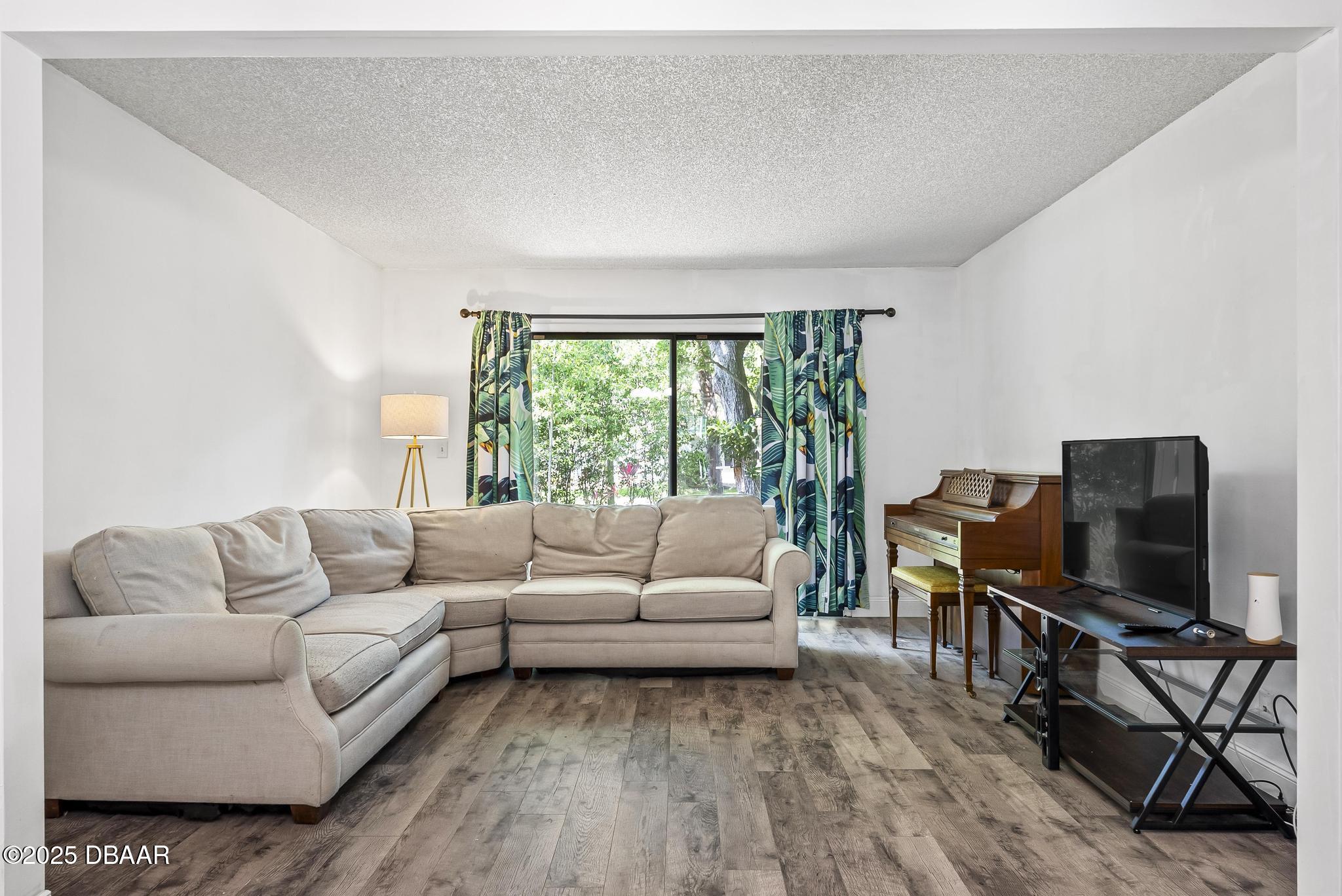 Listing Photo 32
