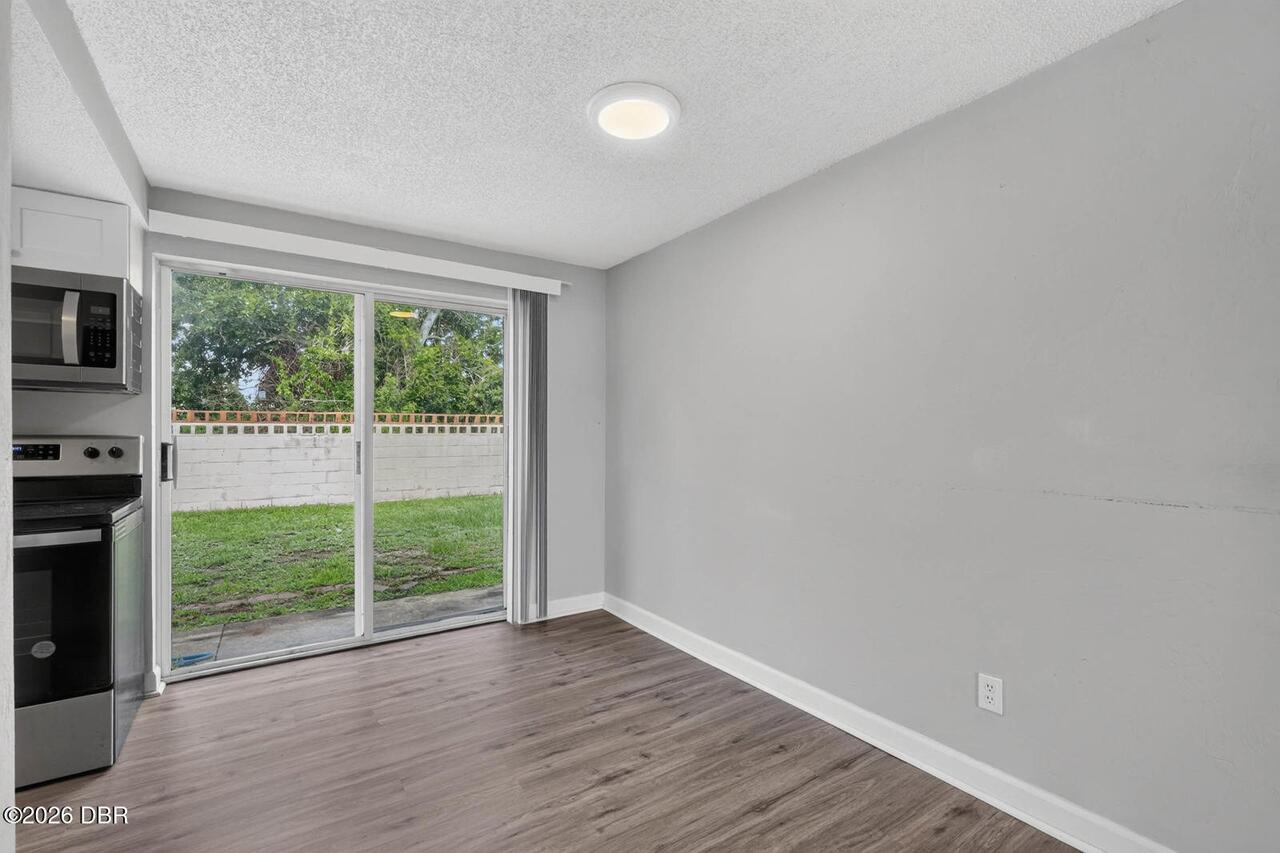 Listing Photo 7