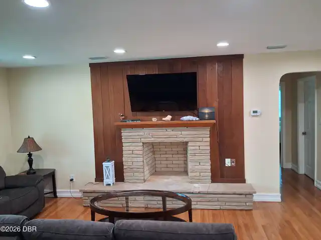 Listing Photo 15