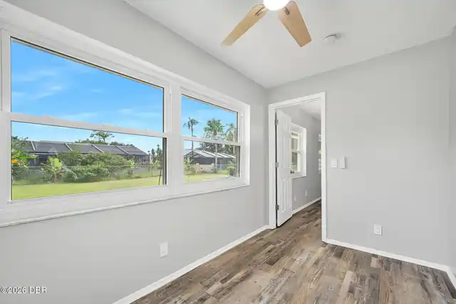 Listing Photo 15