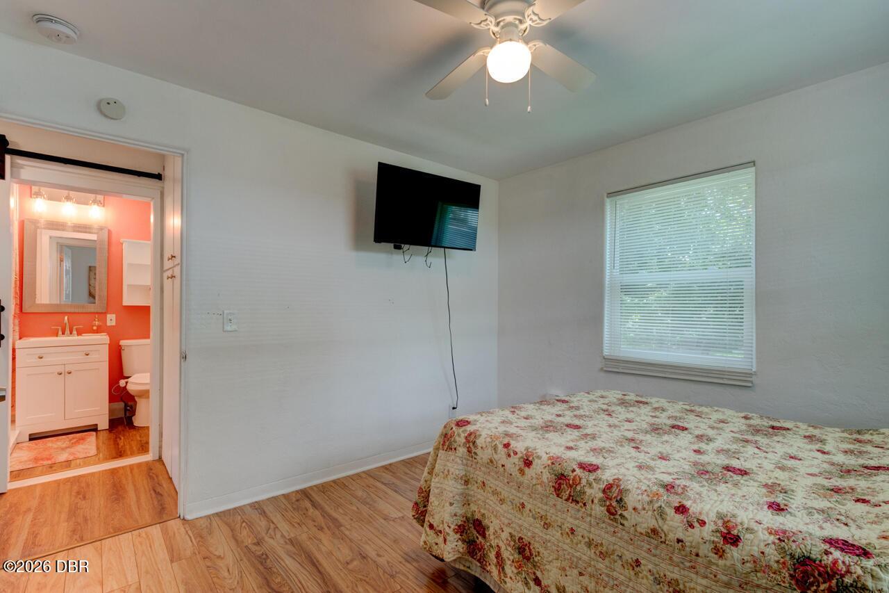 Listing Photo 12