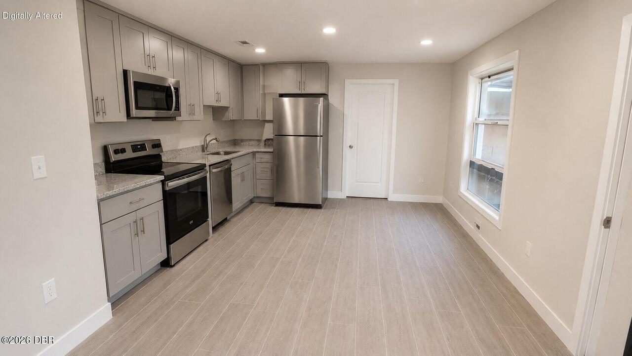 Listing Photo 9