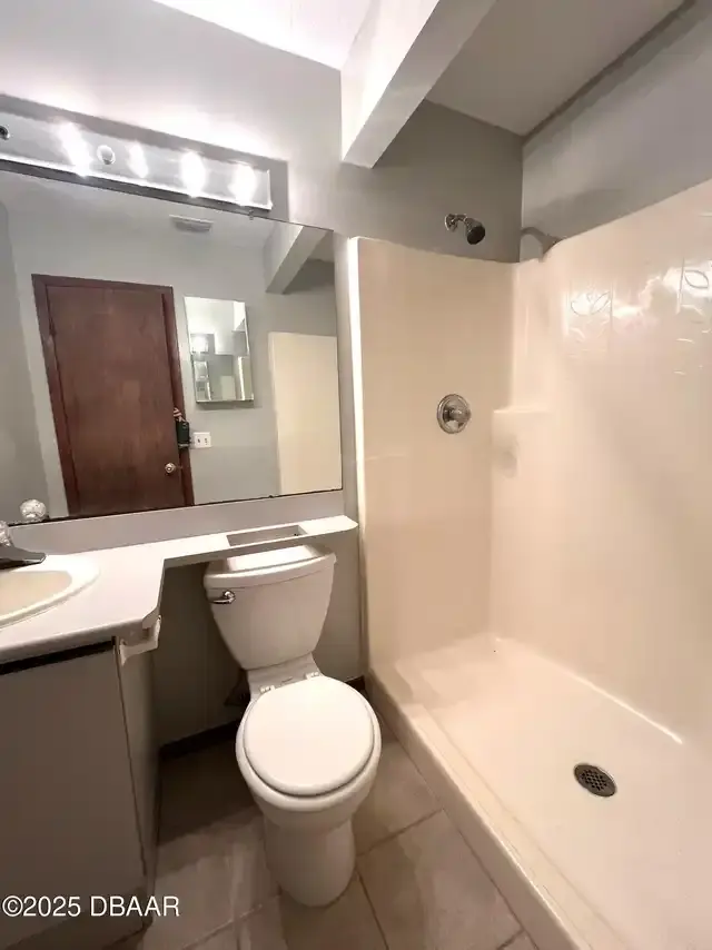 Listing Photo 12