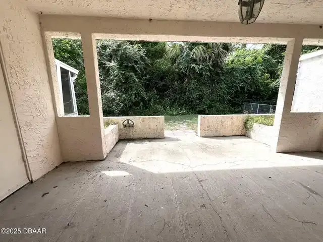 Listing Photo 16