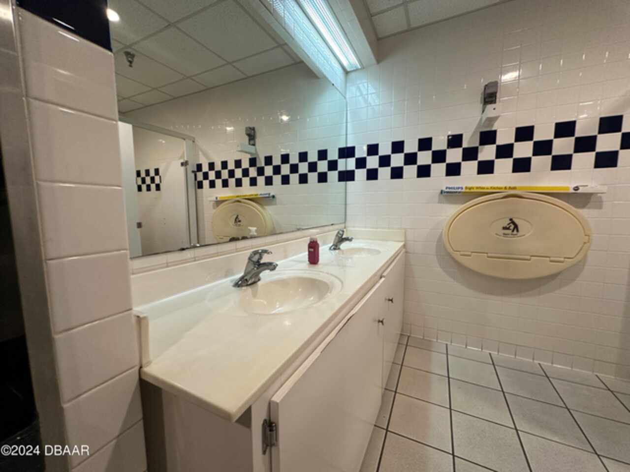 Listing Photo 23