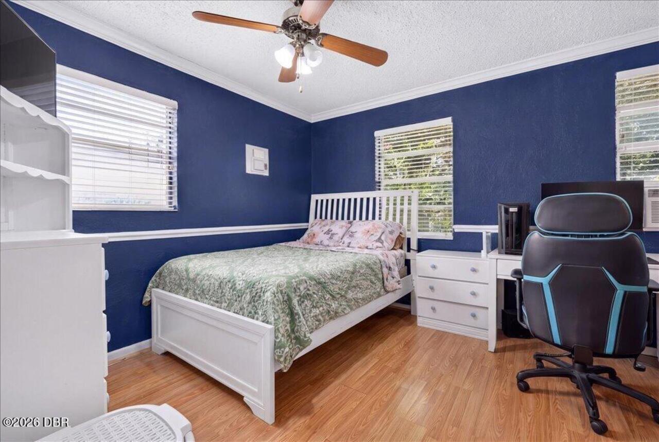 Listing Photo 9