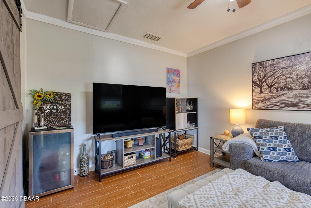 Listing Photo 14
