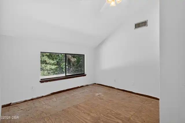 Listing Photo 33