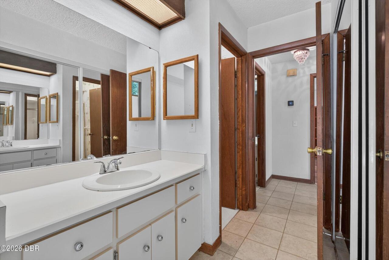 Listing Photo 42