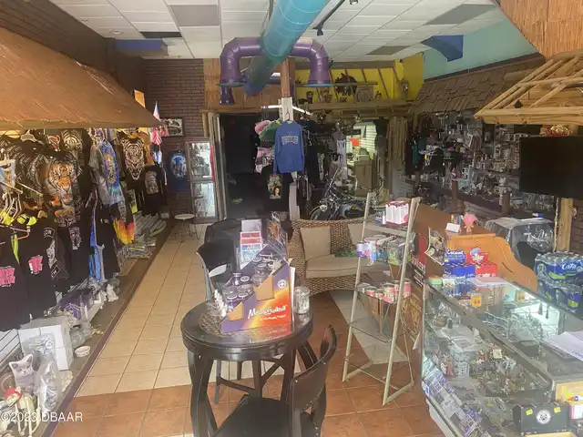 Listing Photo 15