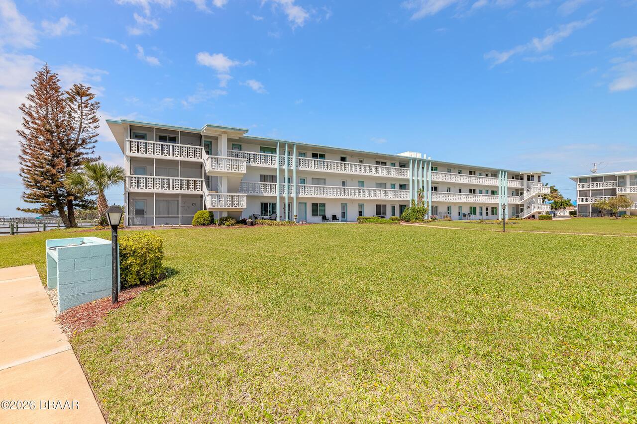 Listing Photo 10