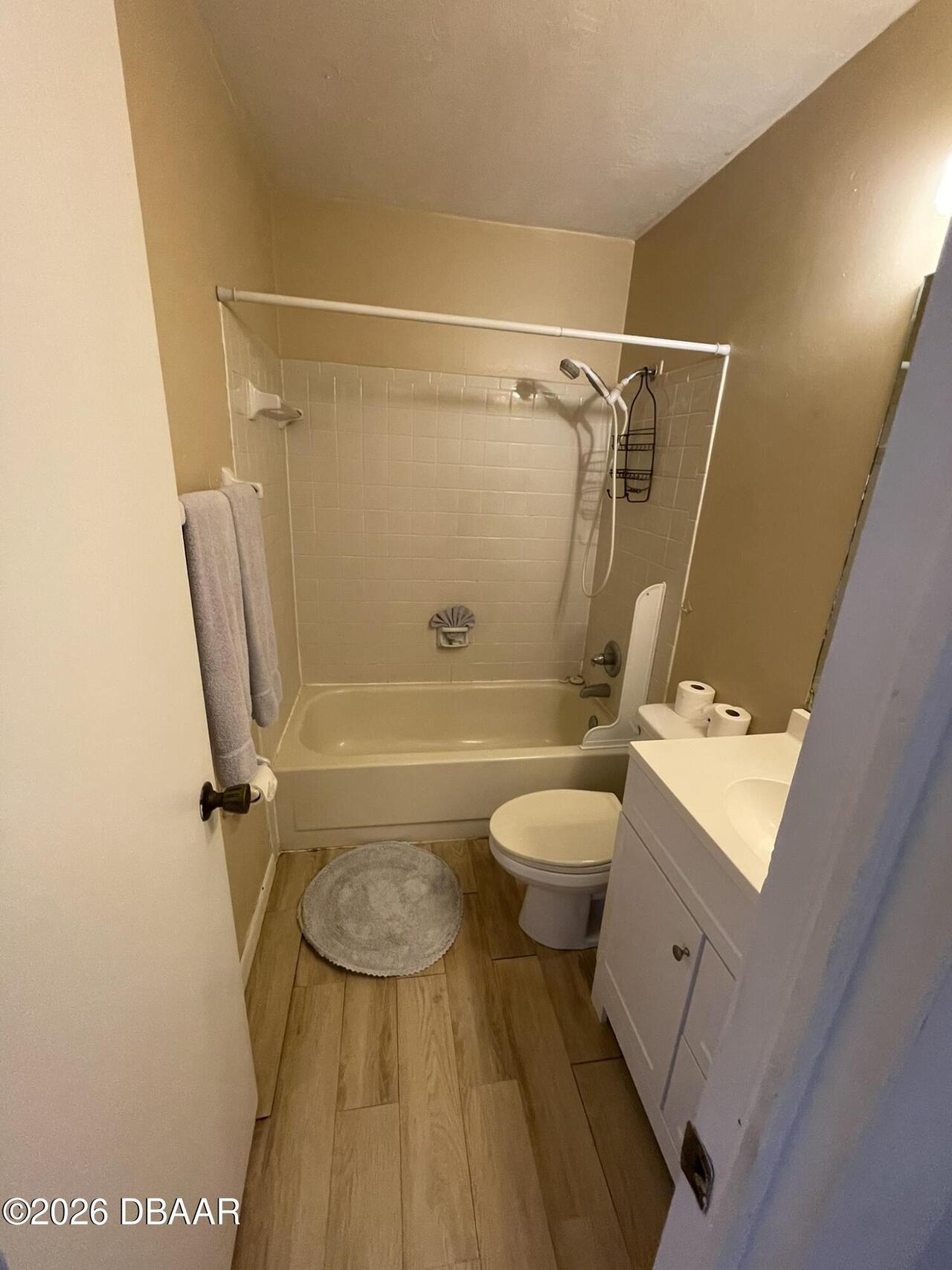 Listing Photo 17