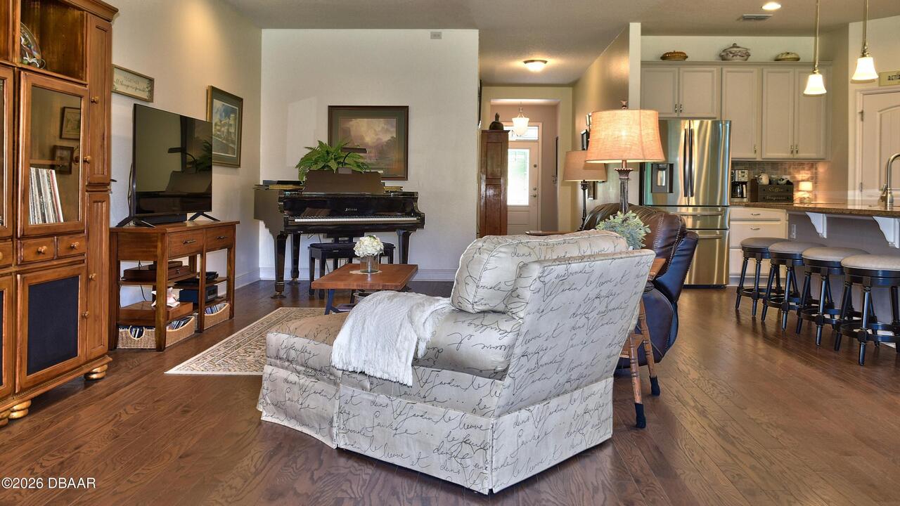 Listing Photo 15
