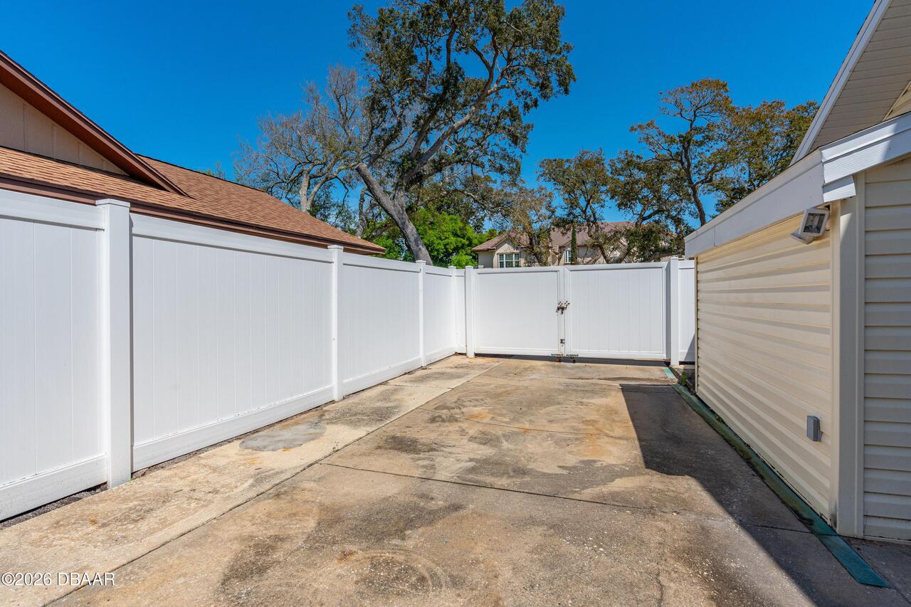 Listing Photo 15