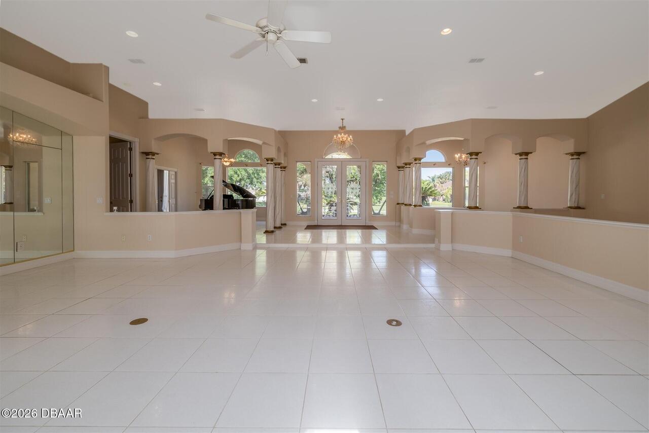 Listing Photo 14