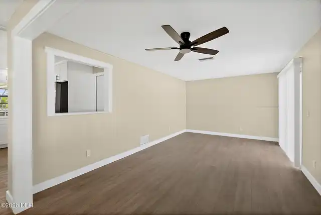 Listing Photo 9