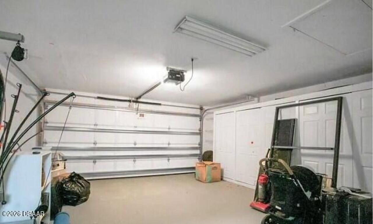Listing Photo 10