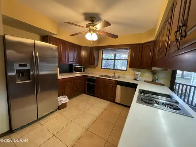 Listing Photo 7