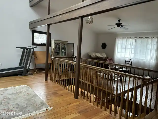 Listing Photo 10