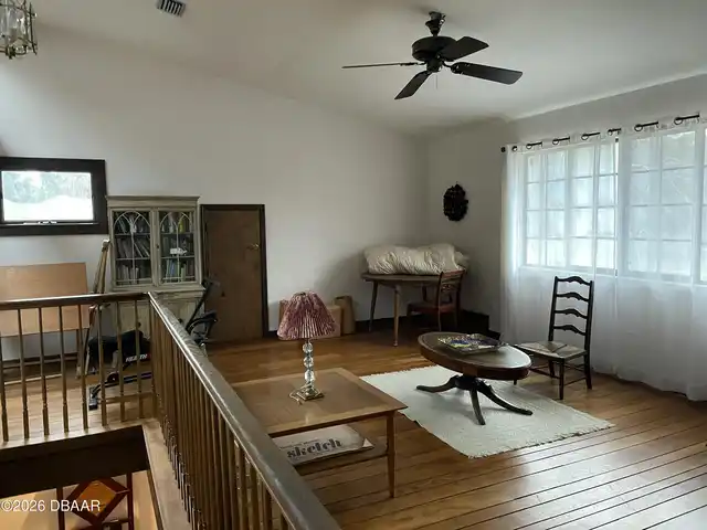 Listing Photo 15