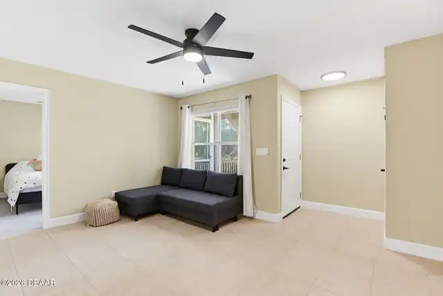 Listing Photo 7