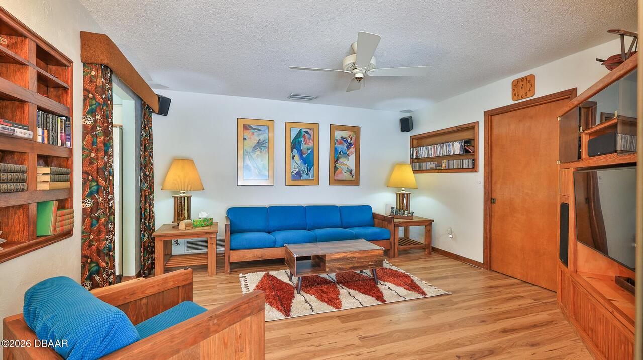 Listing Photo 17