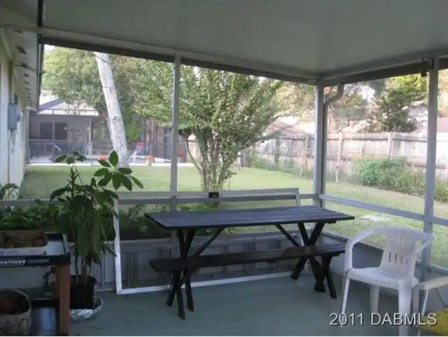 Listing Photo 12
