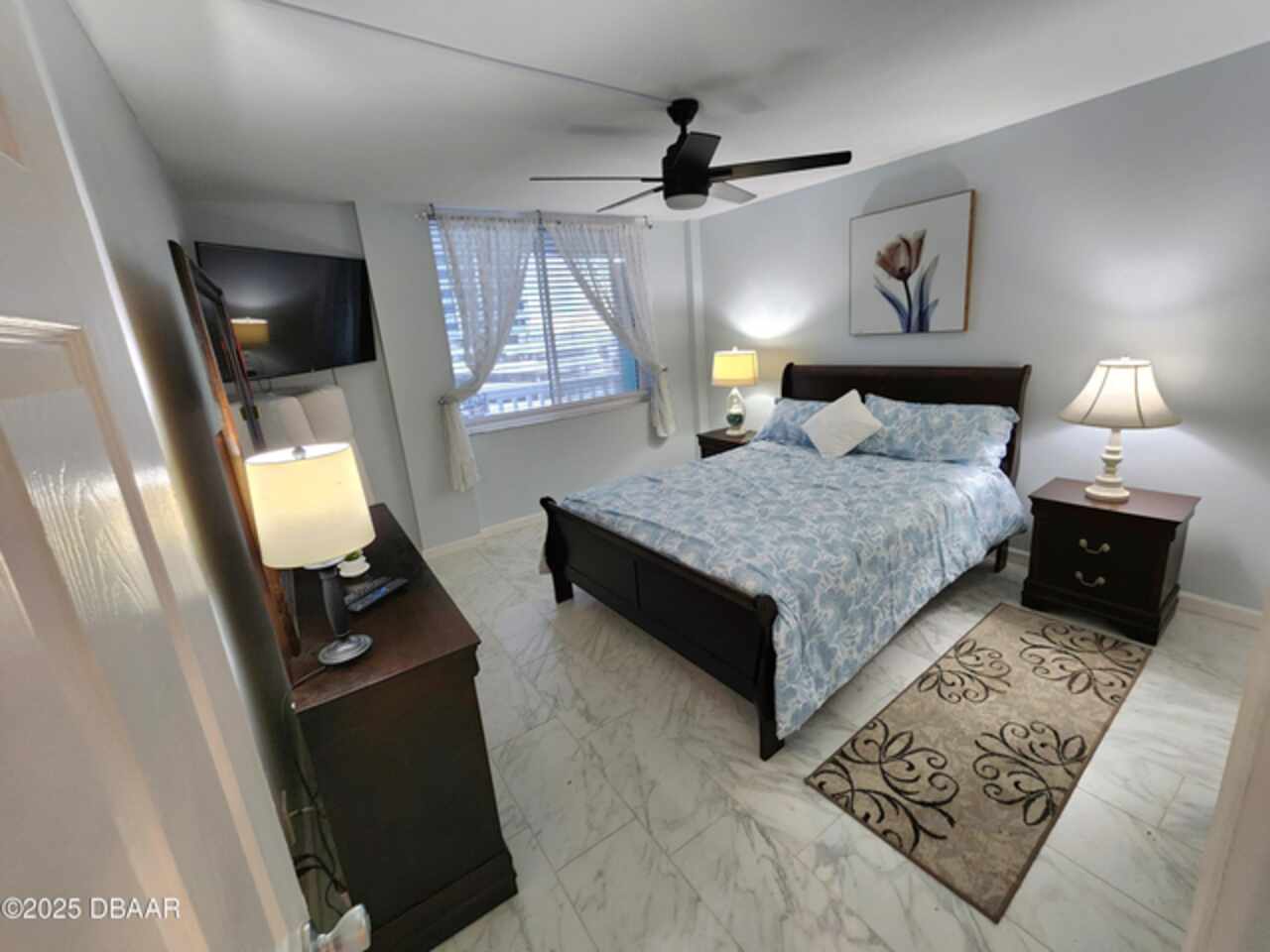 Listing Photo 12