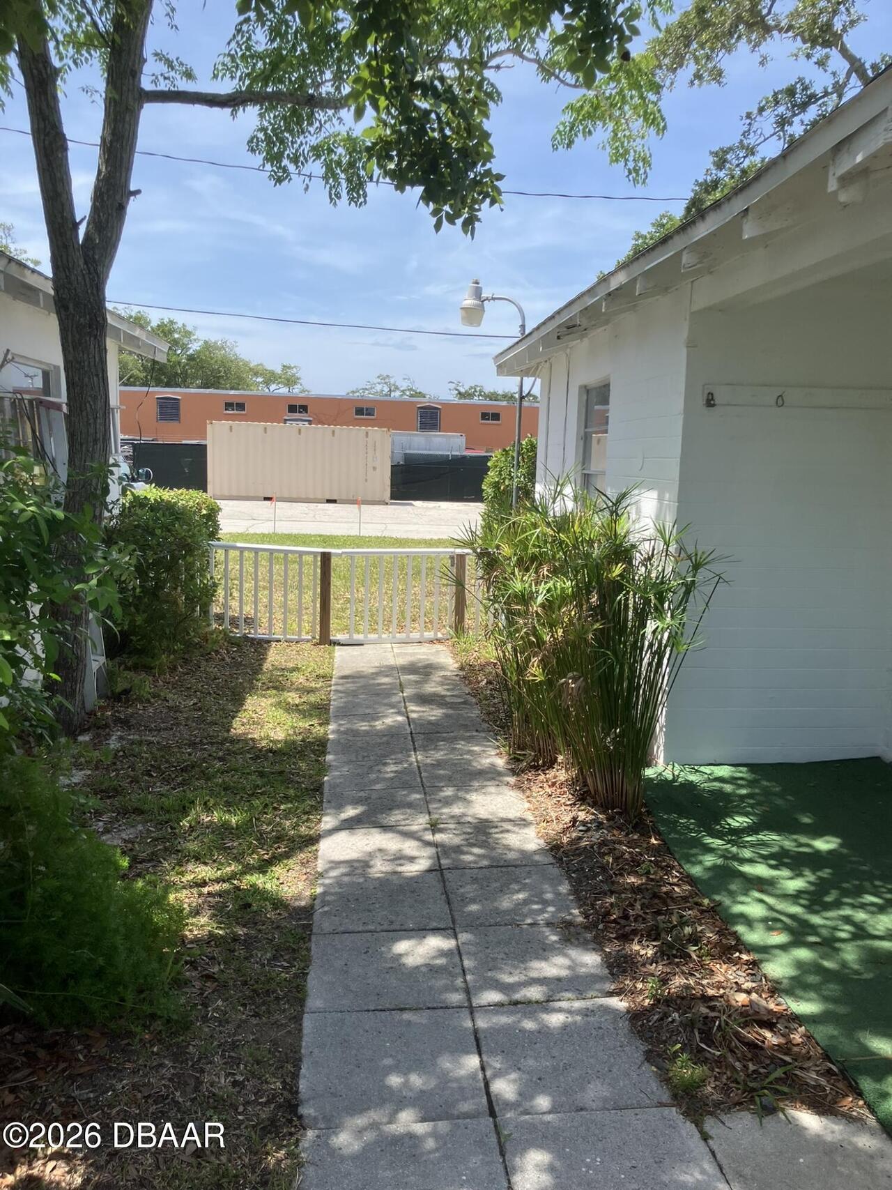 Listing Photo 10