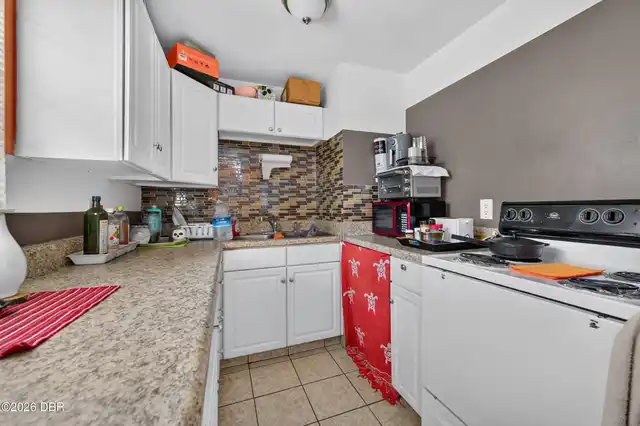 Listing Photo 9
