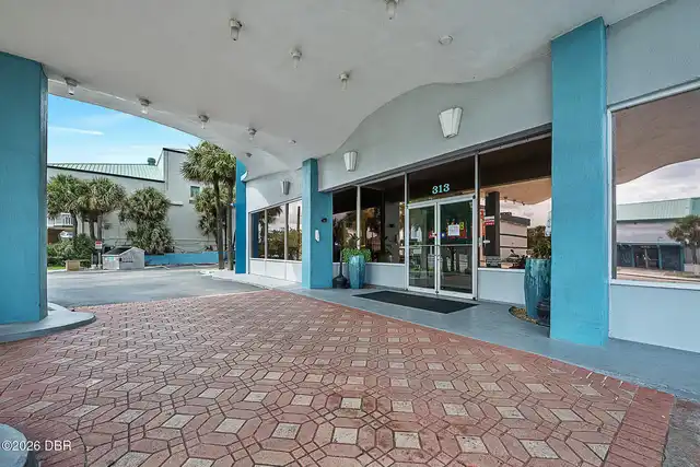 Listing Photo 17