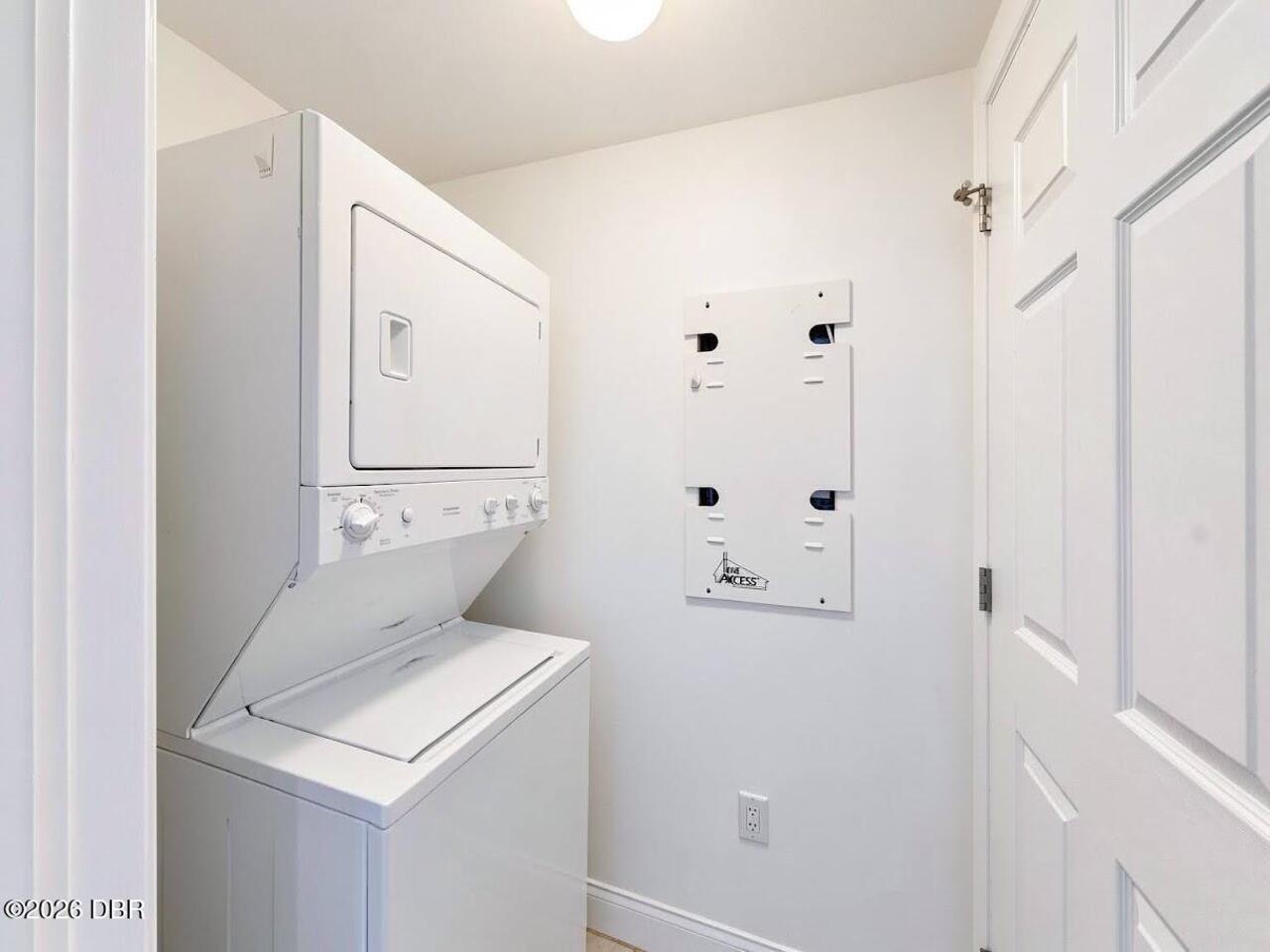 Listing Photo 11