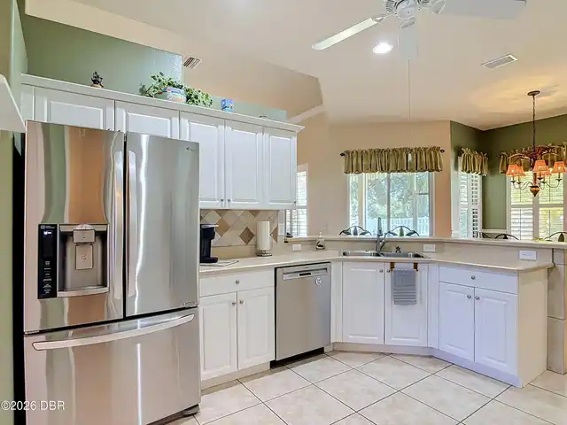 Listing Photo 12