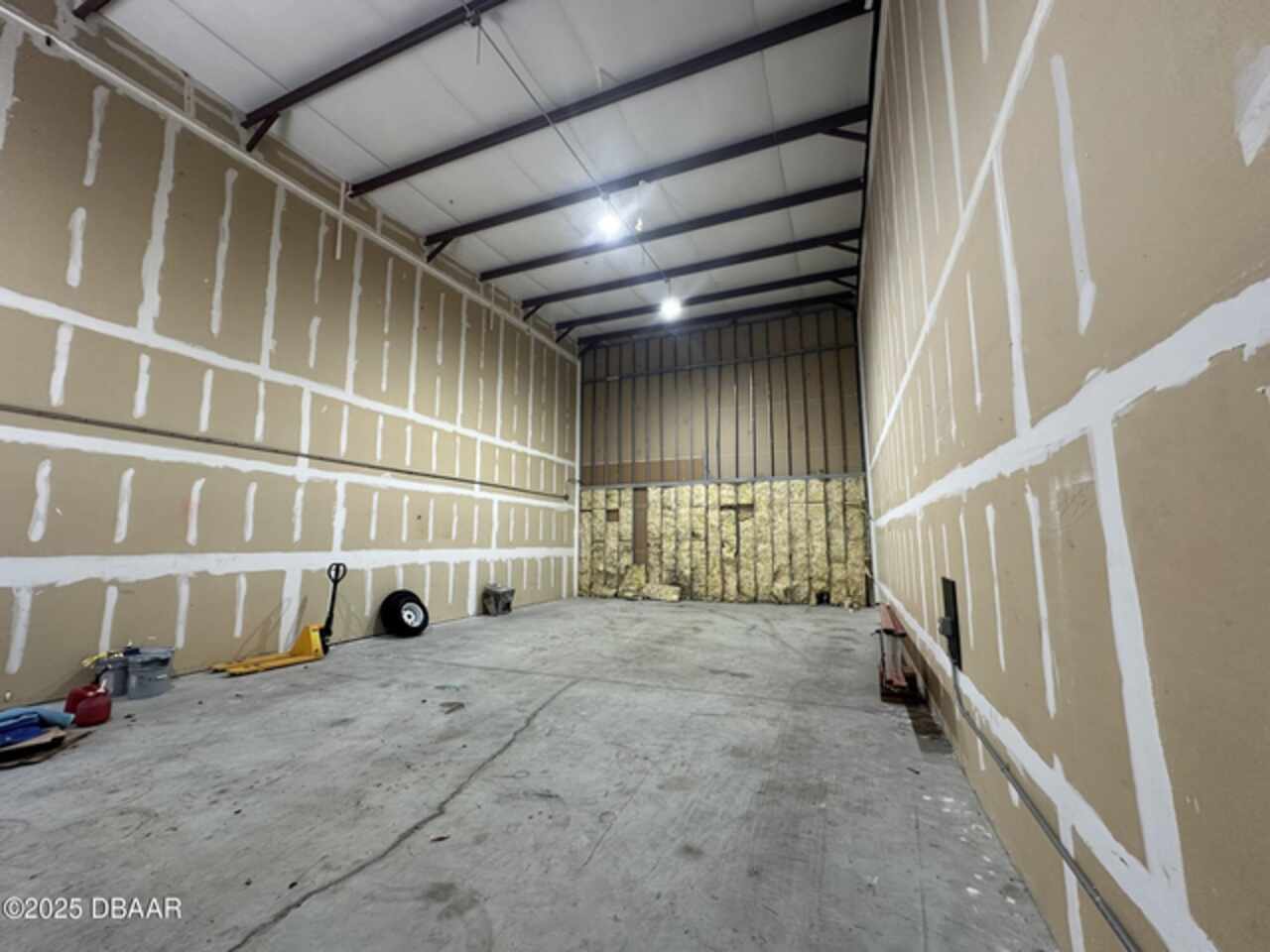 Listing Photo 6