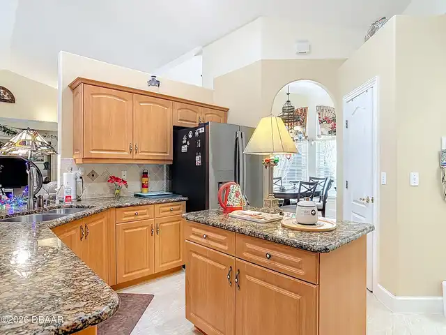 Listing Photo 15