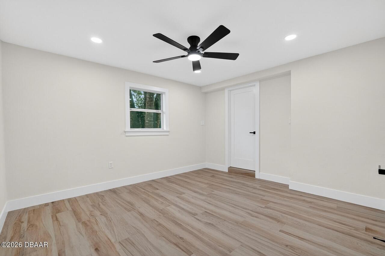 Listing Photo 14