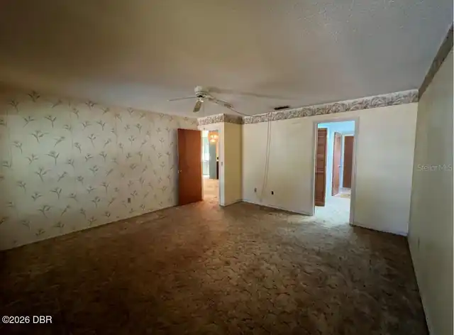 Listing Photo 10