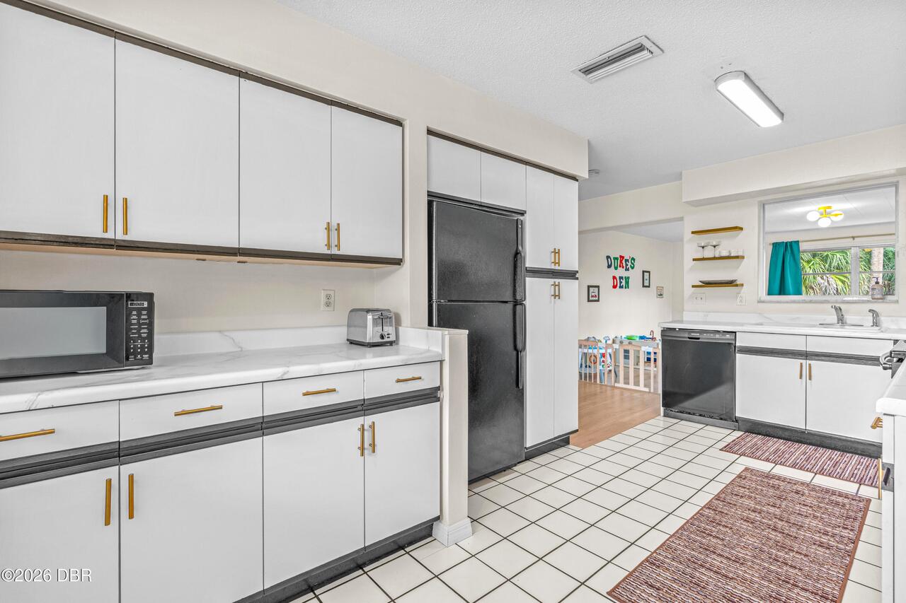 Listing Photo 13