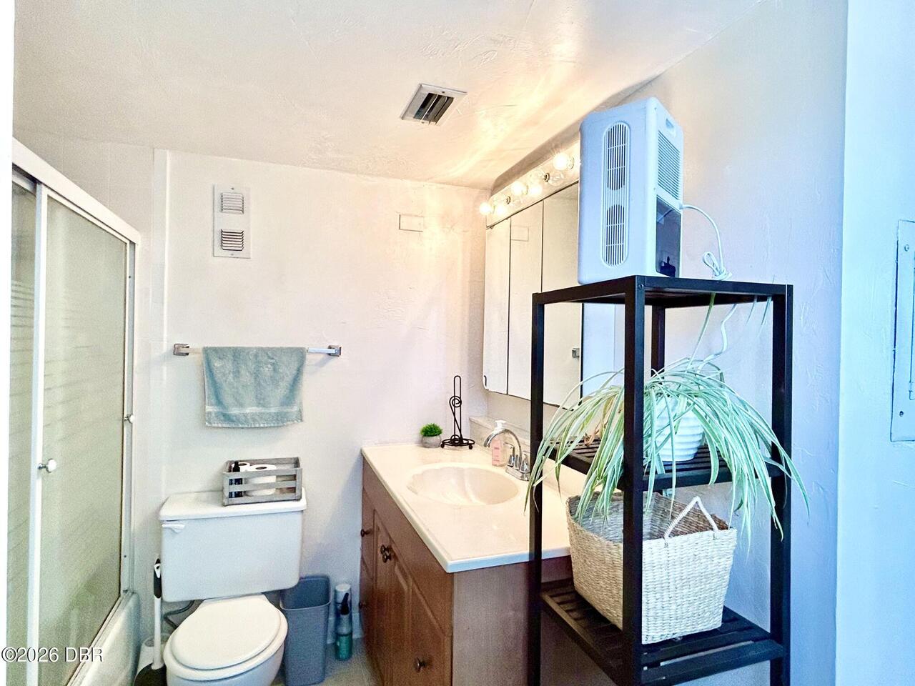 Listing Photo 12