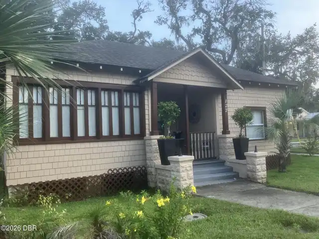 Listing Photo 11