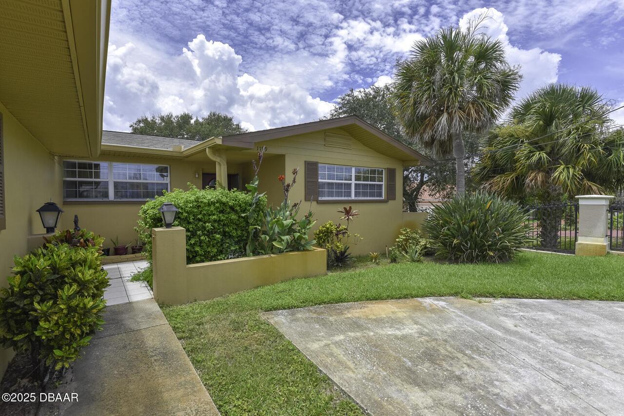 Listing Photo 10