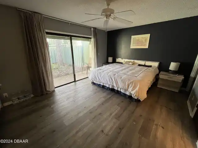 Listing Photo 12